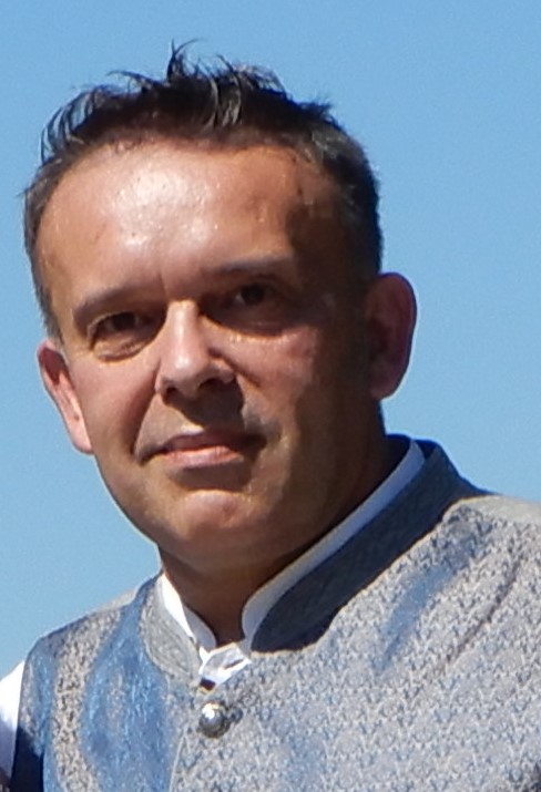 Klaus Schuster Klaus Schuster